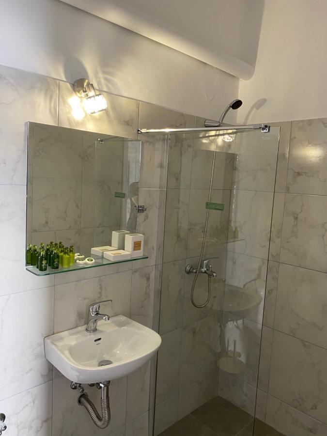 Central Areopolis Rooms Ареополис Экстерьер фото